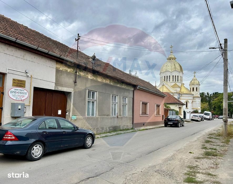 Casă de vanzare cu teren de 356 mp in Salonta