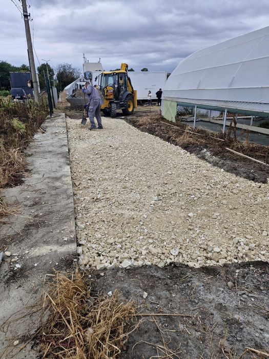 Малък самоходен валяк