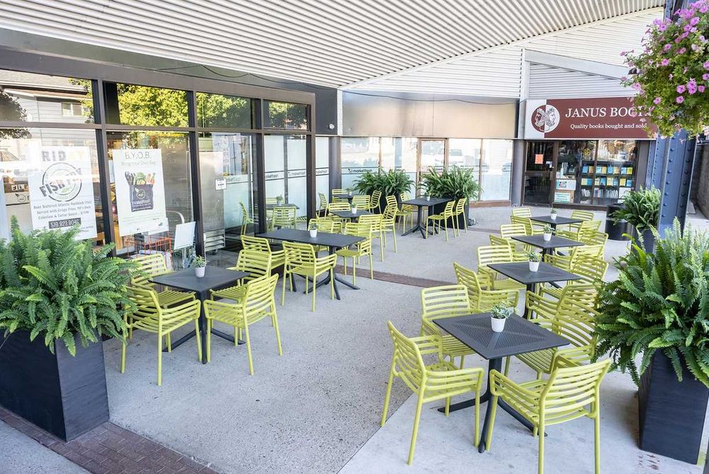 Nardi столове и маси