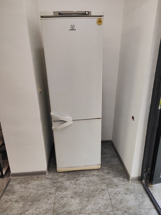 Xolodilnik indesit