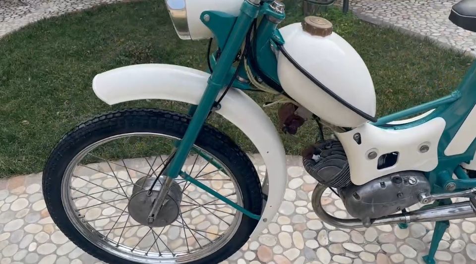 Продаётся ретро мопед рига 3 в идеальном состоянии