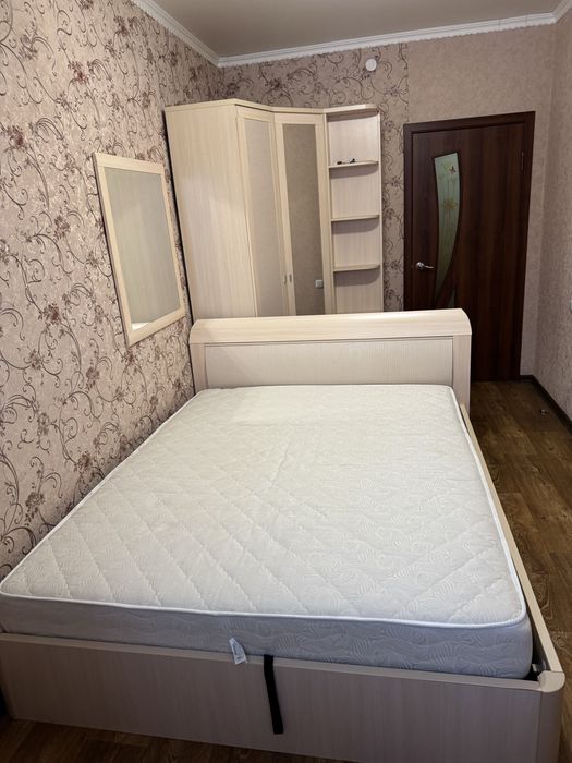 Спальный гарнитур в отличном состоянии