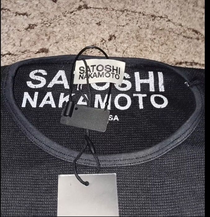 Лонгслив SATOSHI NAKAMOTO архив type