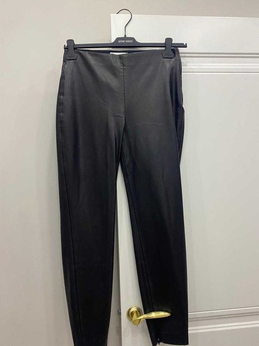 Вещи: платье, брюки, куртка, джинсы