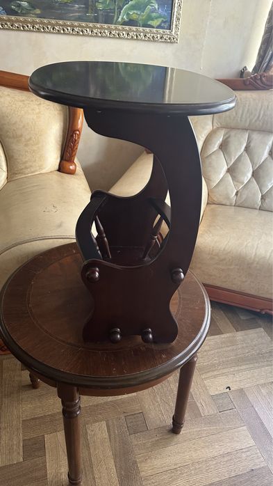 Стол для газет в офис