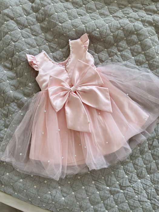 Продам платье на годик