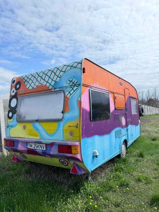 Rulota Food Truck pentru evenimente rugi festivale complet echipata