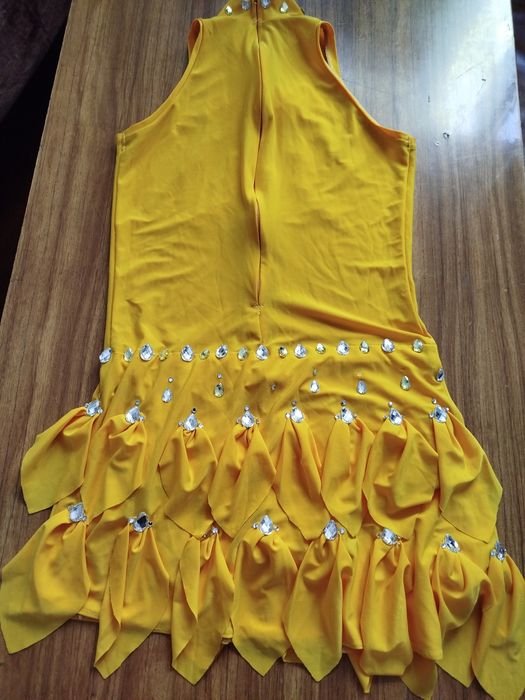 Платье для танцев.