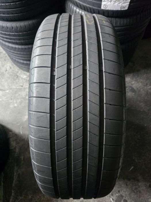 Bridgestone 235/50 R20 100T vară