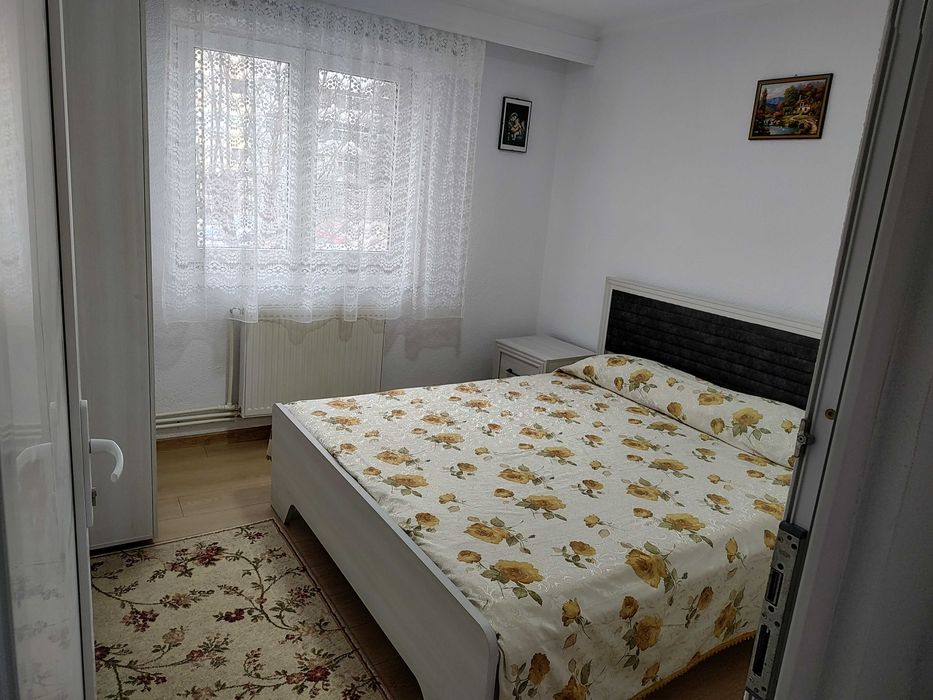 Inchiriez apartament cu 2 camere