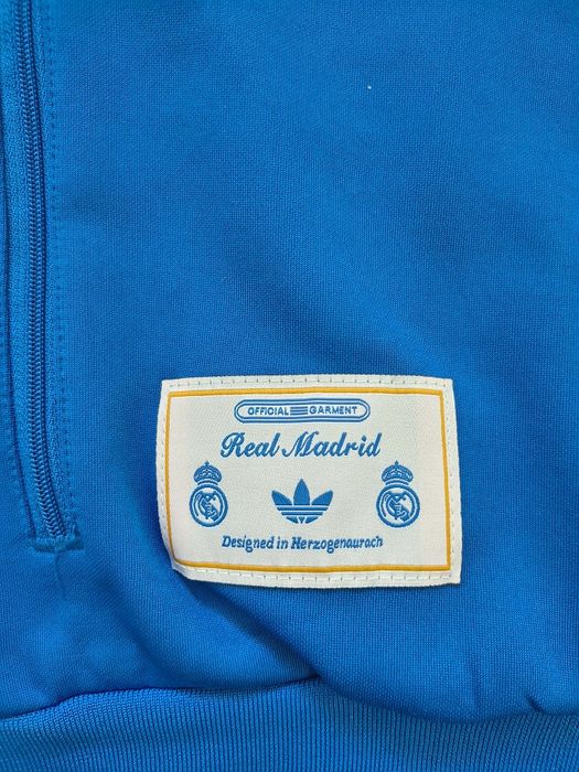 Real Madrid екип