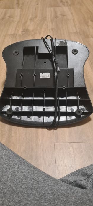 Vând volan și pedale