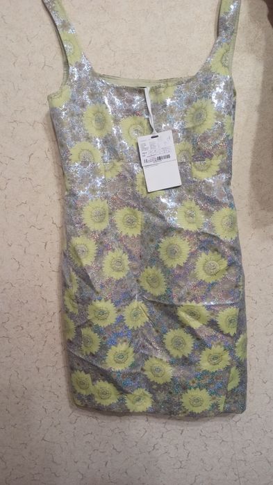 Продаётся платье