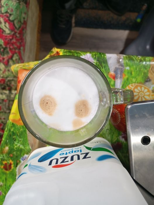 Vând expresor cafea Bosch vero Aroma 700