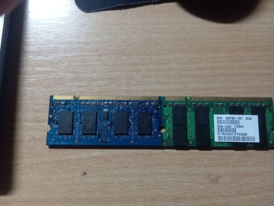 Продам DDR2 и Hynix 1GB DDR2 SO-DIMM —