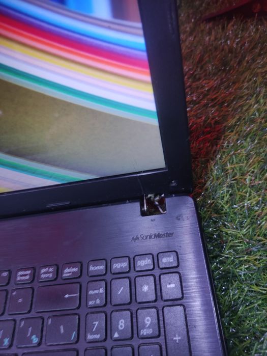 Продам ноутбук asus полностью рабочий