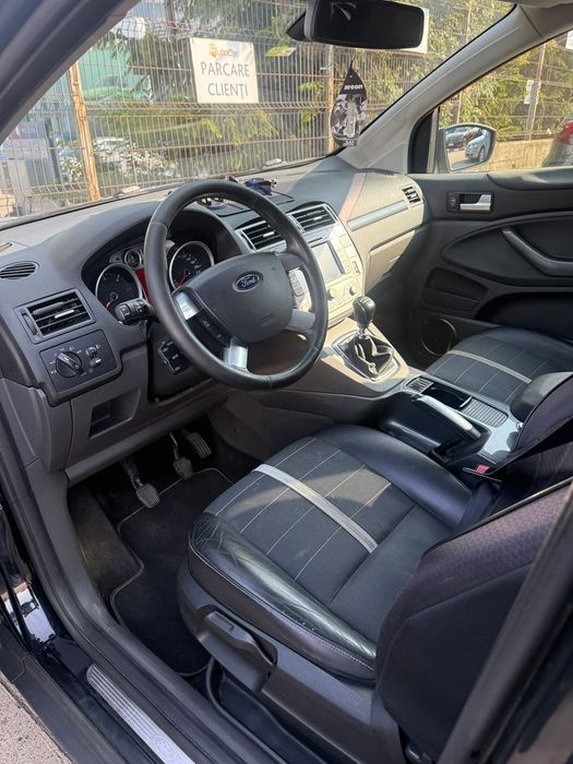 FORD Kuga 2010 — imagine 2