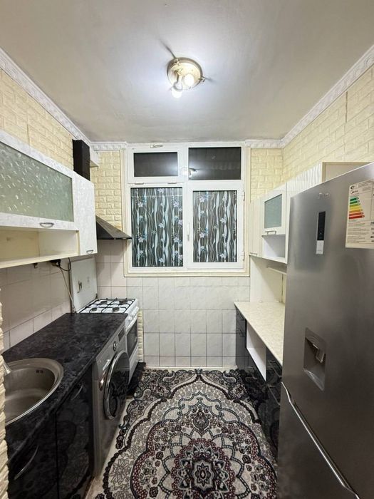 Прадаётса 1в2ком/1/4 кирпич Чиланзар8 ЗАГС Меб Тех Ремонт Сред