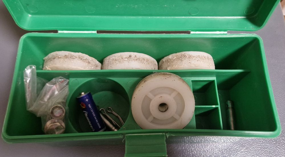 Масивна огнеупорна метална каса