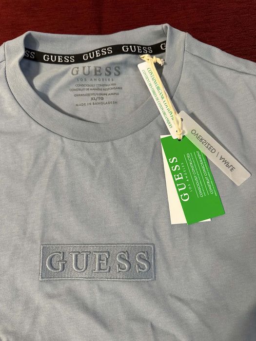 Чисто Нова Оригинална Тениска Guess Размер XL със етикетите