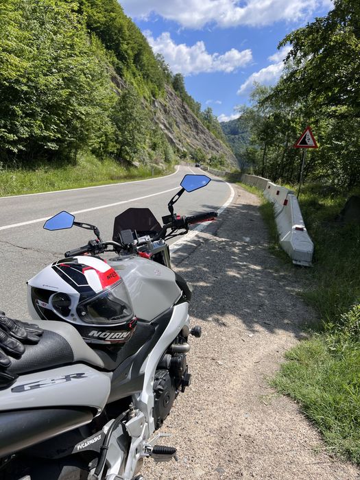 Suzuki GSR600 2006