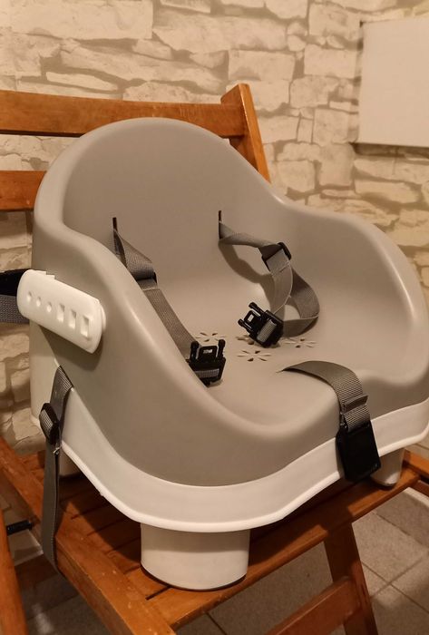 Повдигащо столче за хранене Lorelli