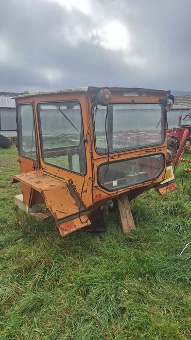 Cabina tractor utb 650