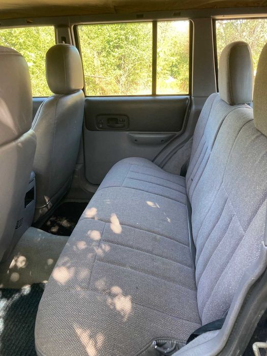 Jeep Cherokee XJ, 2.5