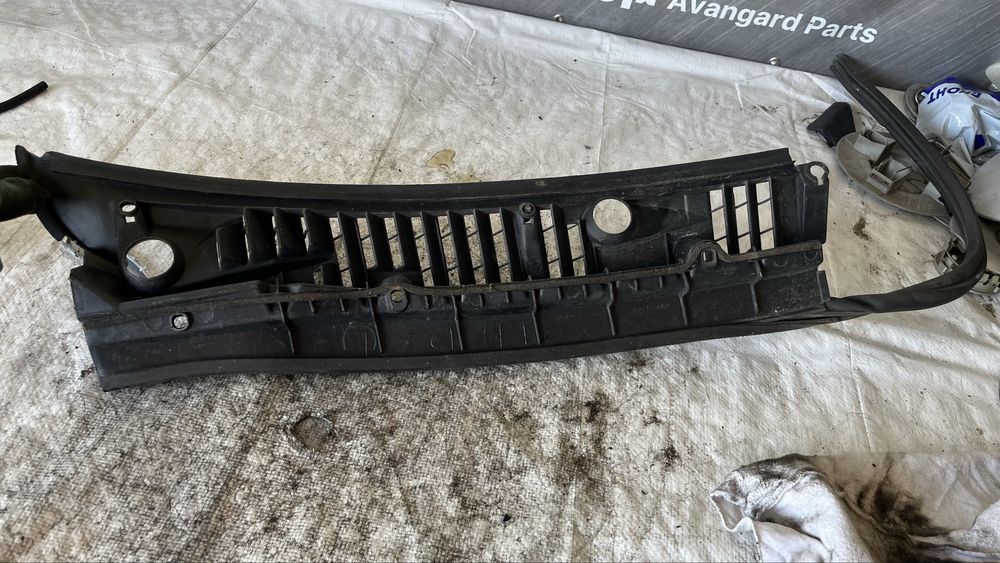 Daihatsu Terios решетка под чистачки