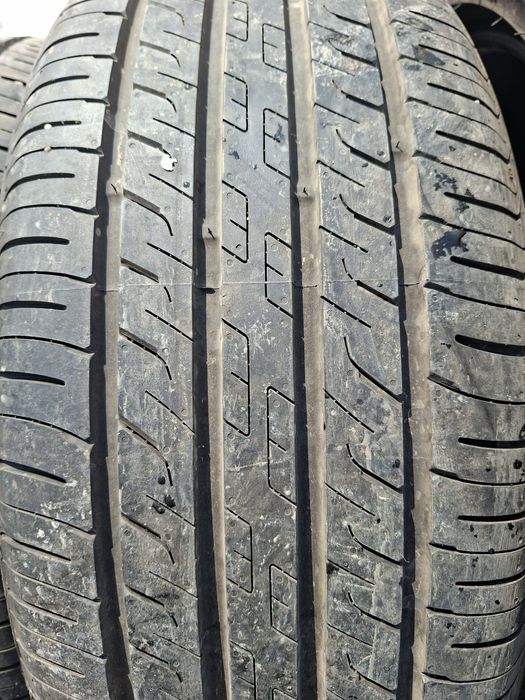 Продам шины 235/50/19 гити