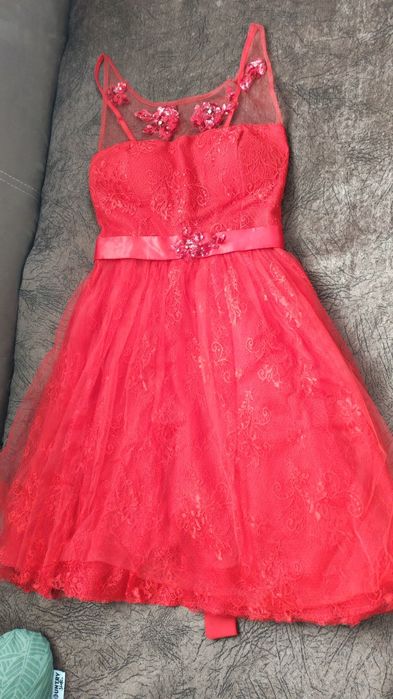 Рокля червена Л размер