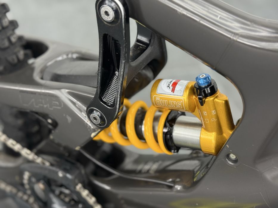 Santa Cruz V10 CC M размер 27.5 цола 1х7 Sram GX
