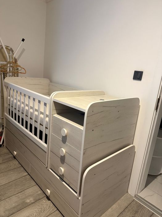 Кошара с люлеещ механизъм 4 в 1