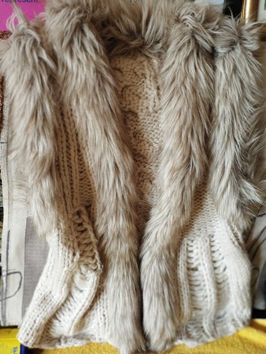 Дамски елек плетен цвят бежов H&M