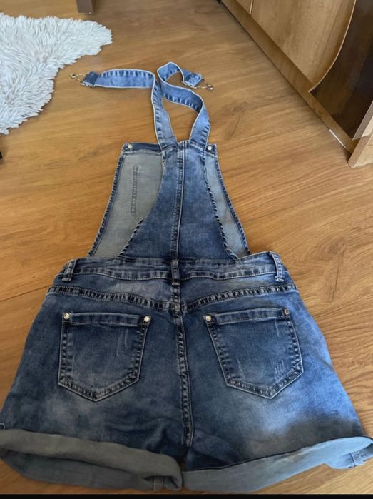 Pantalon scurt pentru damă