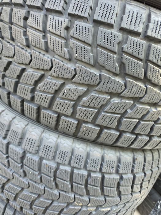 4 бр зимни 285/50/20 Dunlop