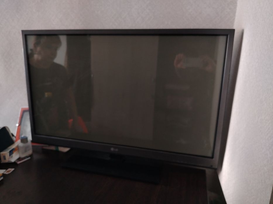 Продам телевизор