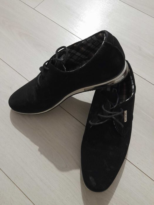 Pantofi de catifea marimea 41