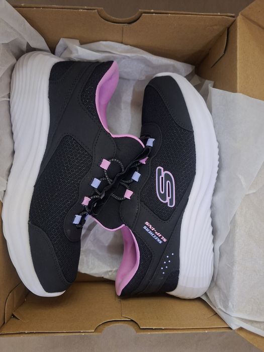 Маратонки Skechers. Размер 35.