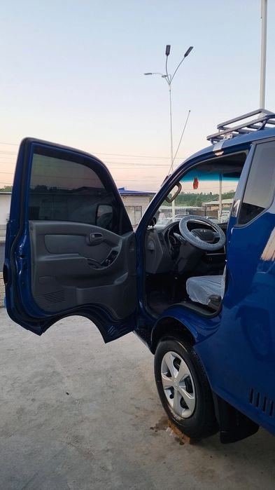 Hyundai porter sotiladi 2014 yil metan yangi õrnatilgan metanda yurmag