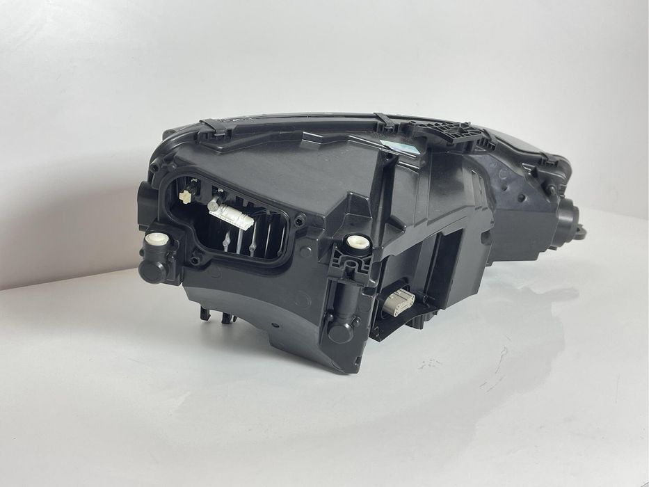 Audi A5 кяв фар USA