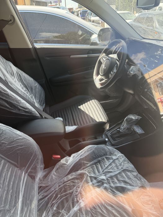 Kia sonet ful top toza