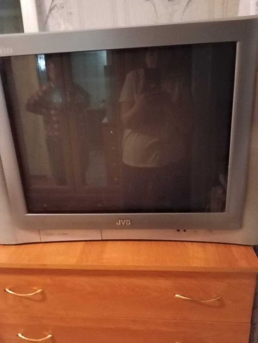 Продам телевизор б/у в рабочем состоянии