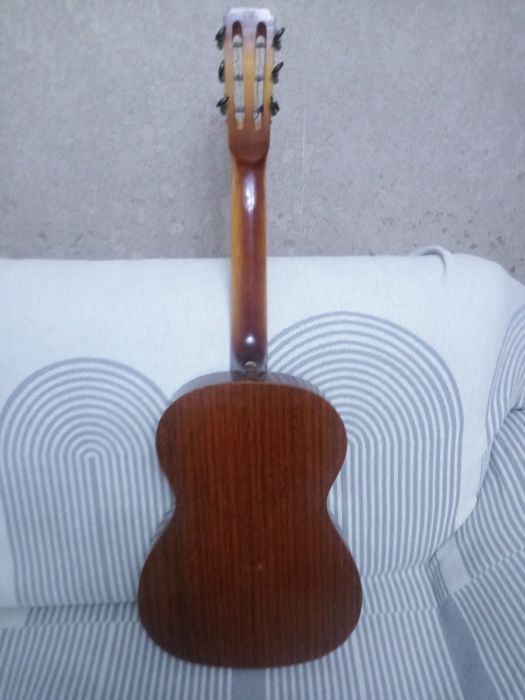Гитара 6 струнная
