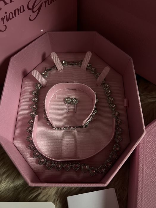 Ariana Grande x Swarovski Crystal Heart set