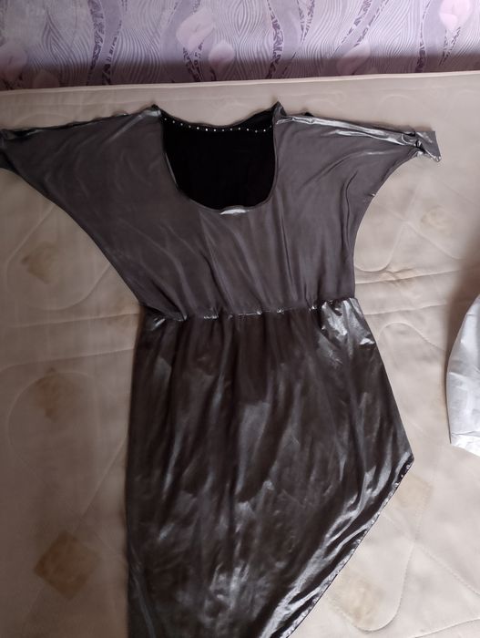 Рокля блестяща модерна