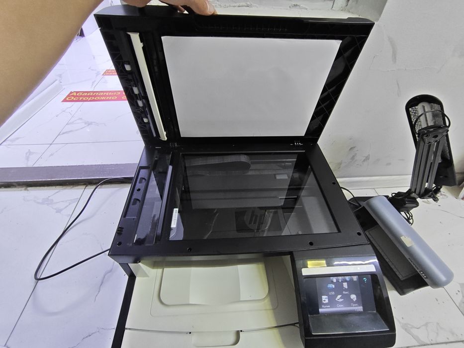 Принтер-LaserJet Pro CM1415fn color MFP