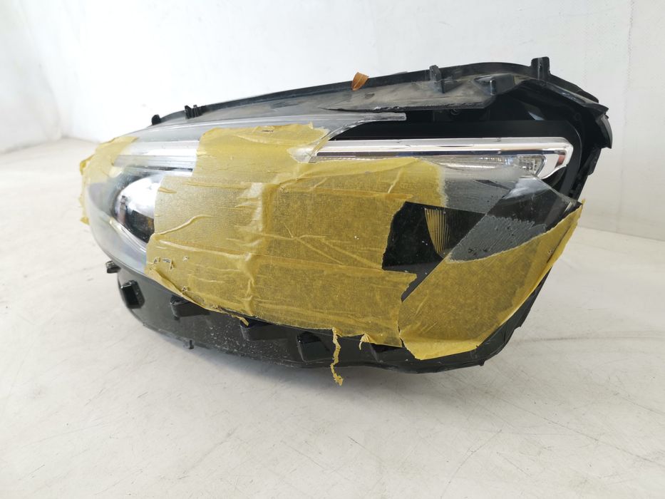 Фар Дясна Mercedes-Benz А-Клас / Mercedes-Benz A-Class W177/V177 Пълен