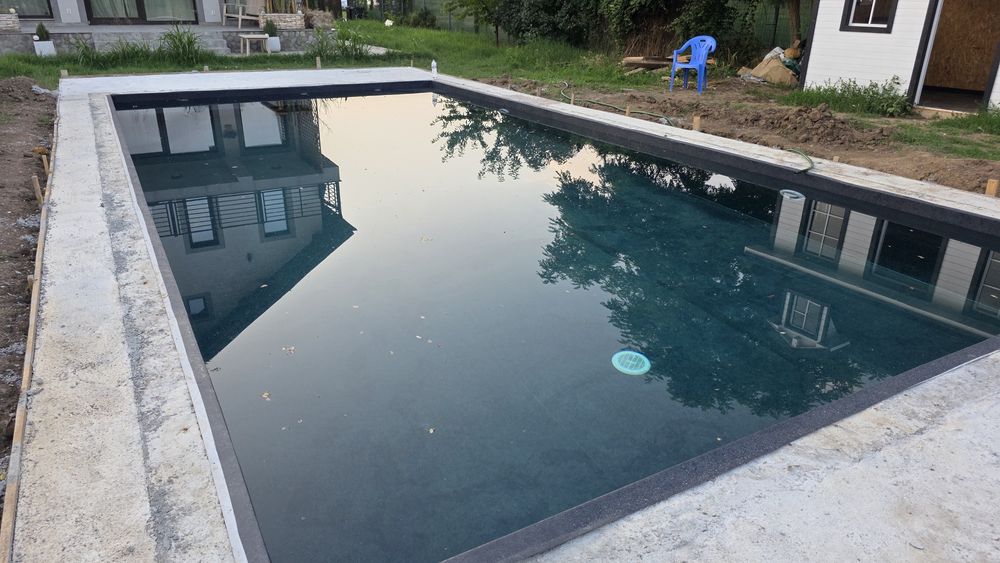 Construcții Piscine la Cheie | Beton, Cofraje Polistiren & Fibră | Hidroizolații & Montaj