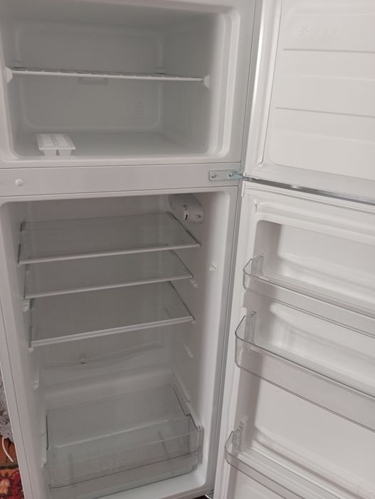 ARG холодильник,почьти новый,